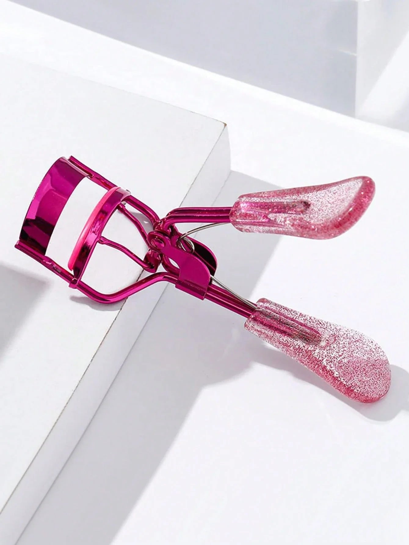 Eyelash Curler With Silicone Pads