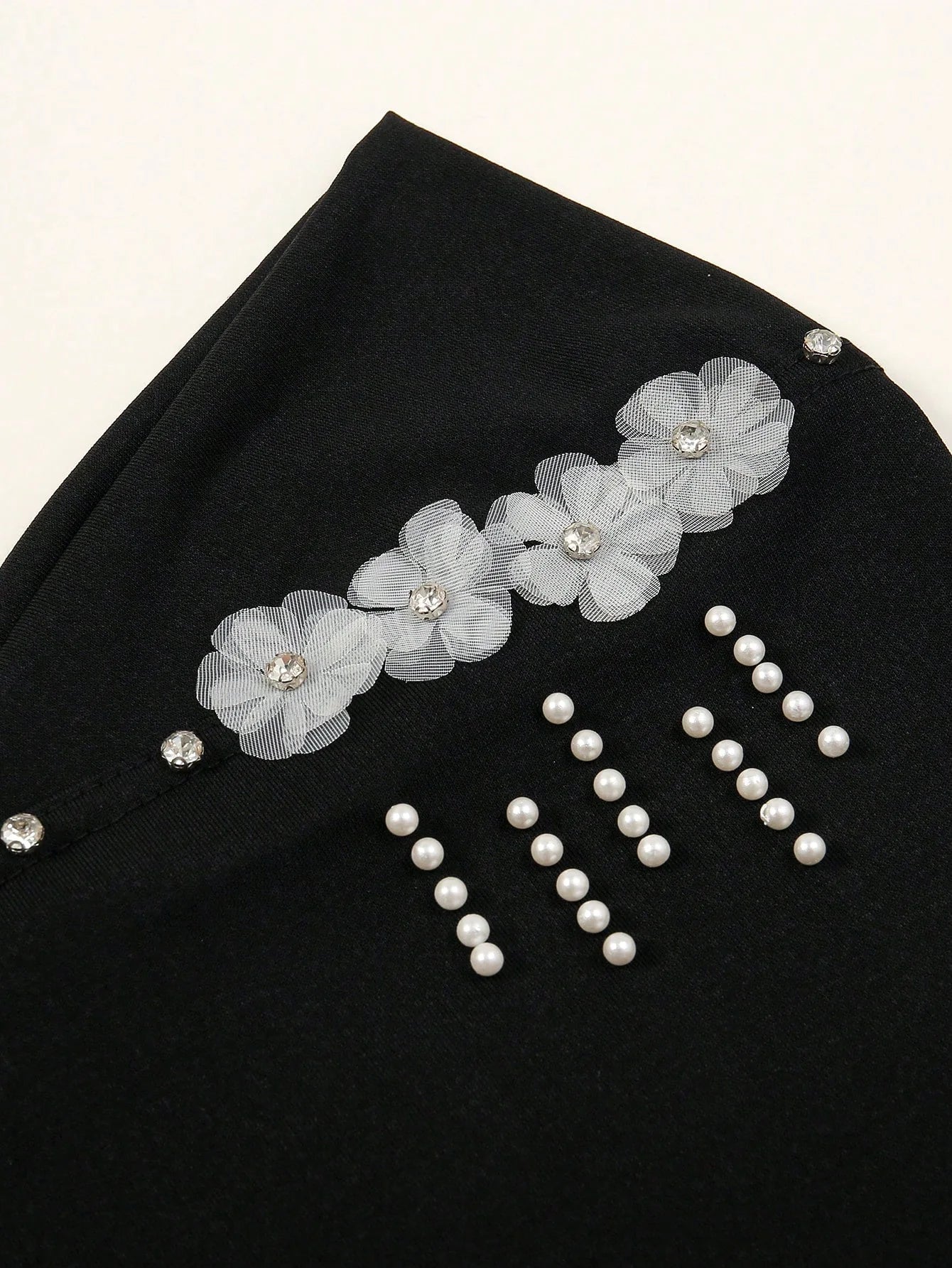 Elegant Pearl & Flower Hijab