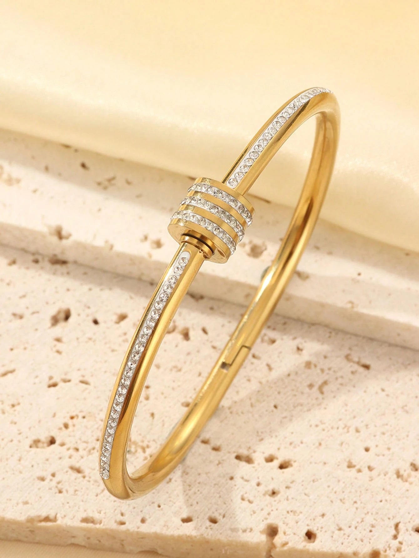 5PCS Sparkling Star Bangle Set